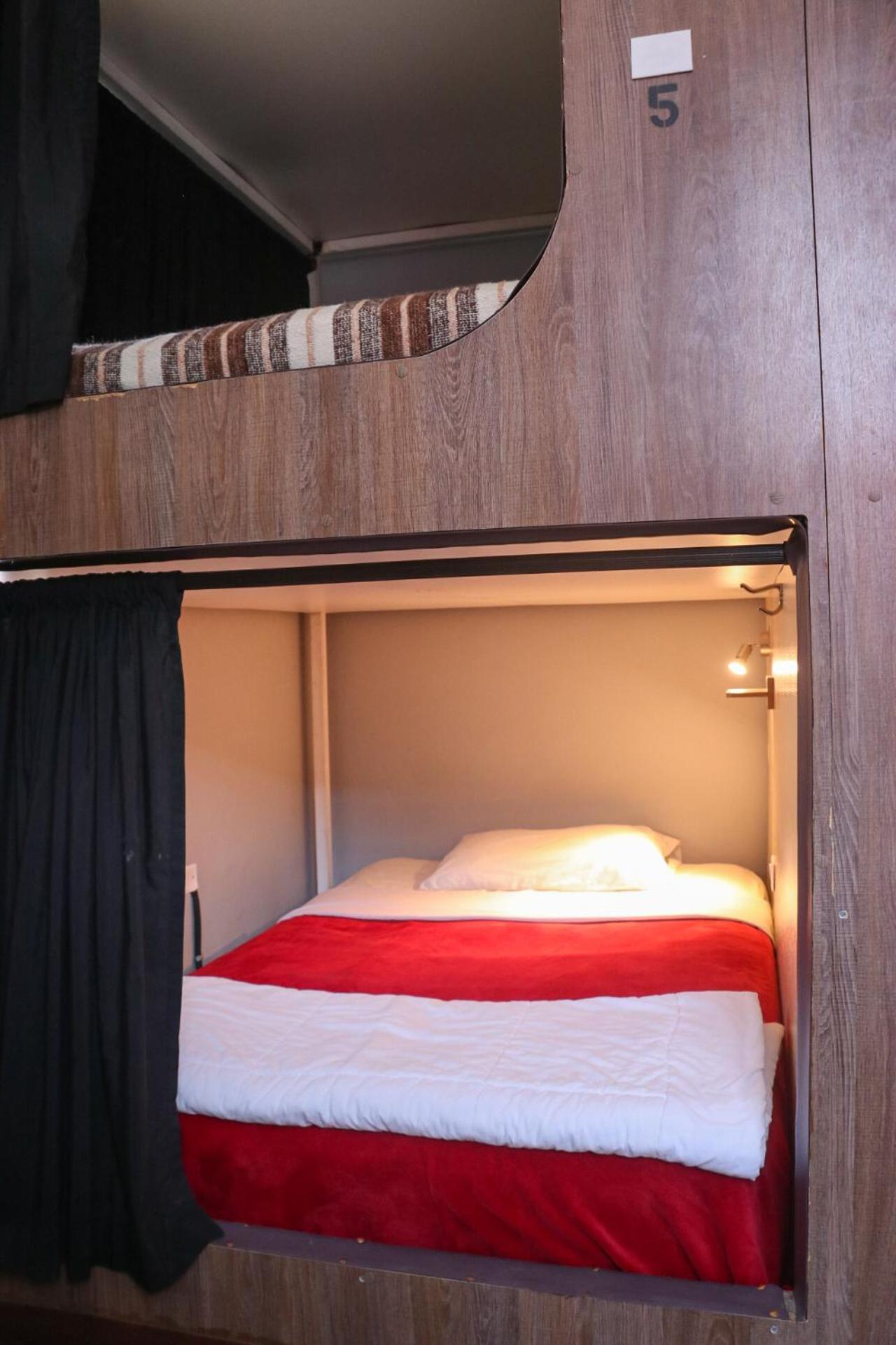 Blue House Youth Hostel Кито Экстерьер фото