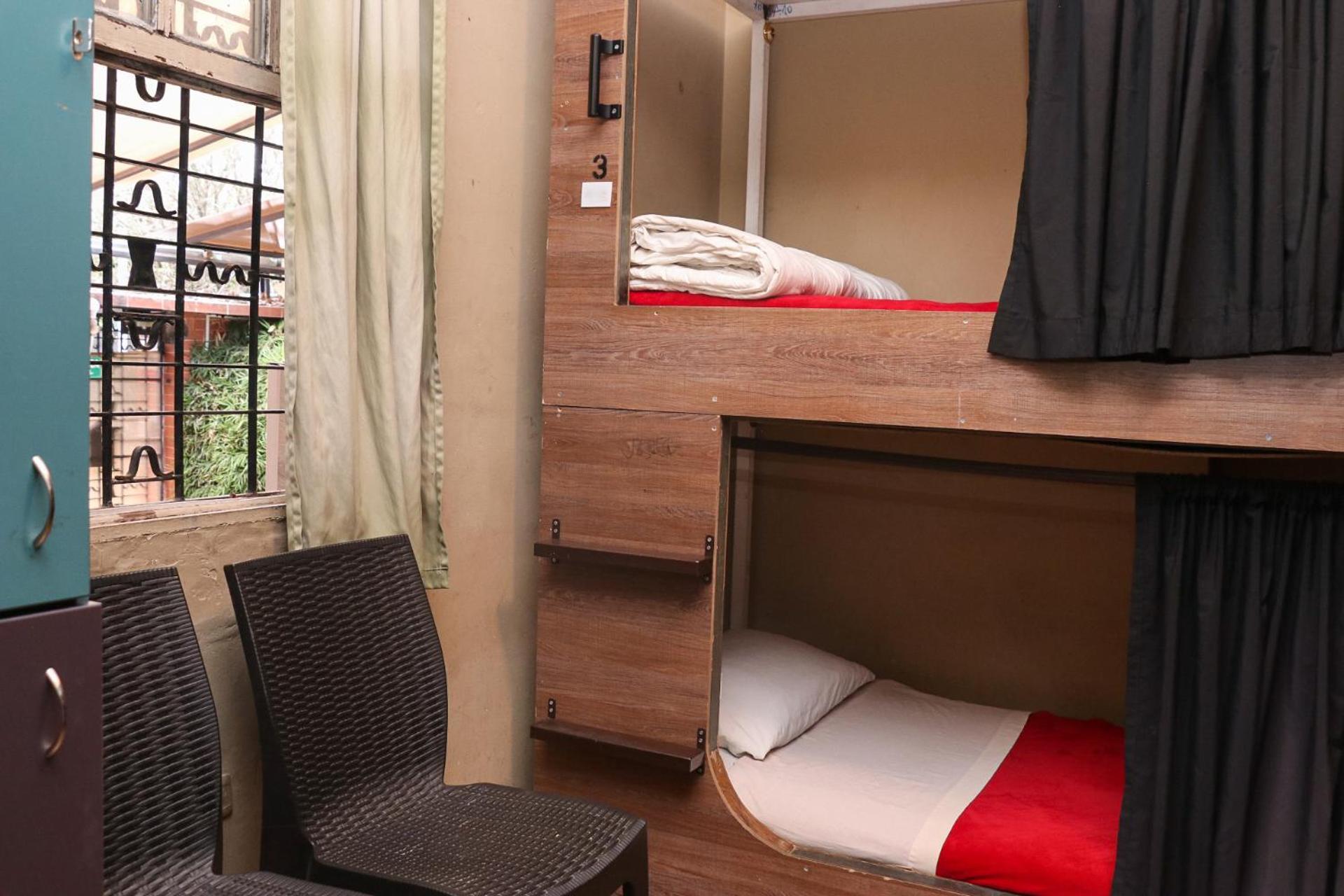 Blue House Youth Hostel Кито Экстерьер фото